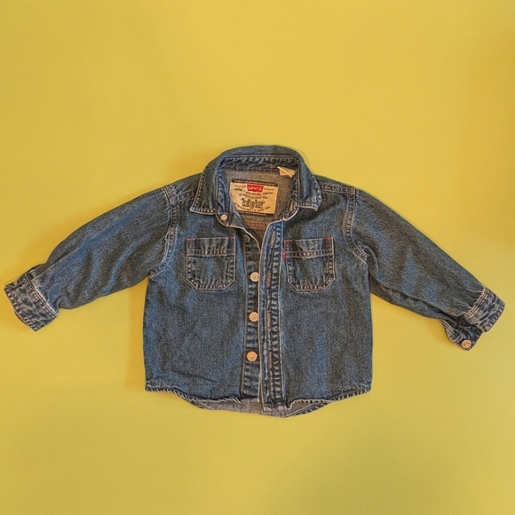 Levi's Other - Infant Levi's denim jacket,blue,size 18 month's